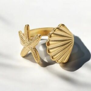 Gold Starfish and Shell Ring